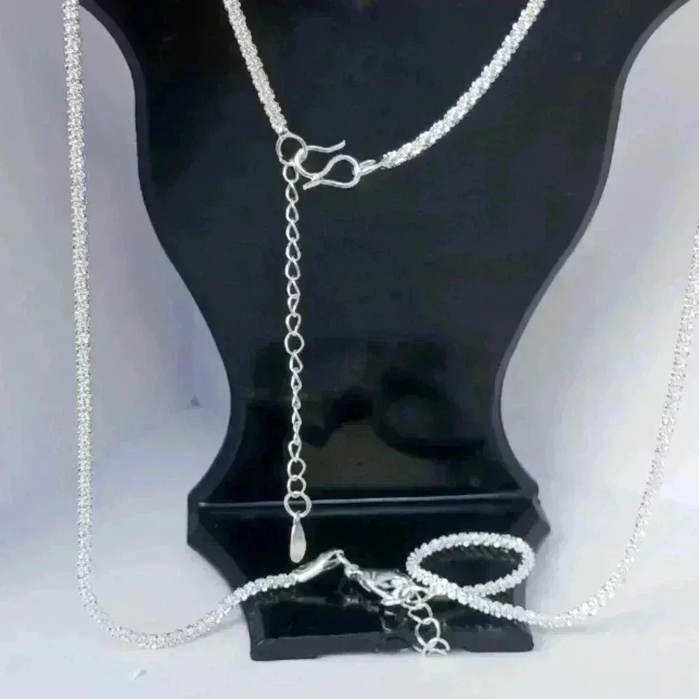 Beautiful Necklace and Bracelet Set - Picture 3 of 5